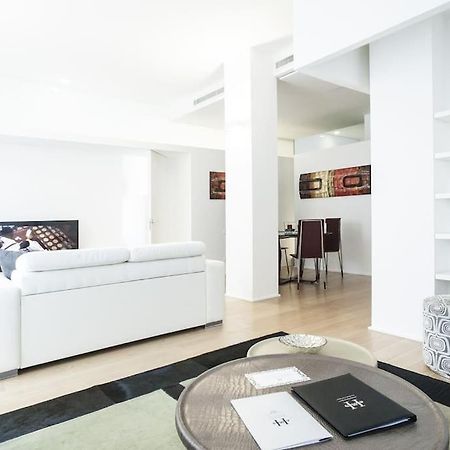 Charming Home Near Duomo Милан Экстерьер фото